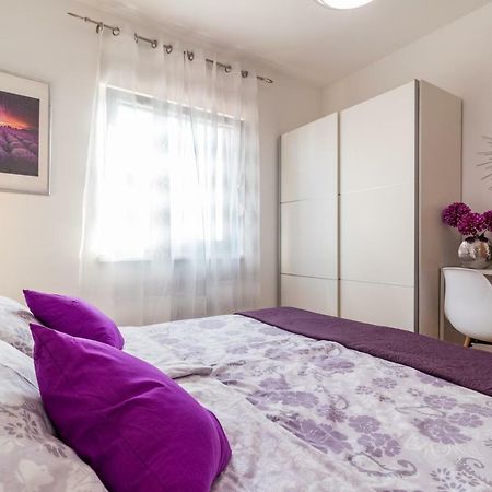 Apartment Pula Relax Екстериор снимка