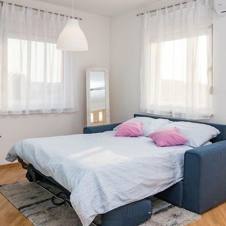 Apartment Pula Relax Екстериор снимка